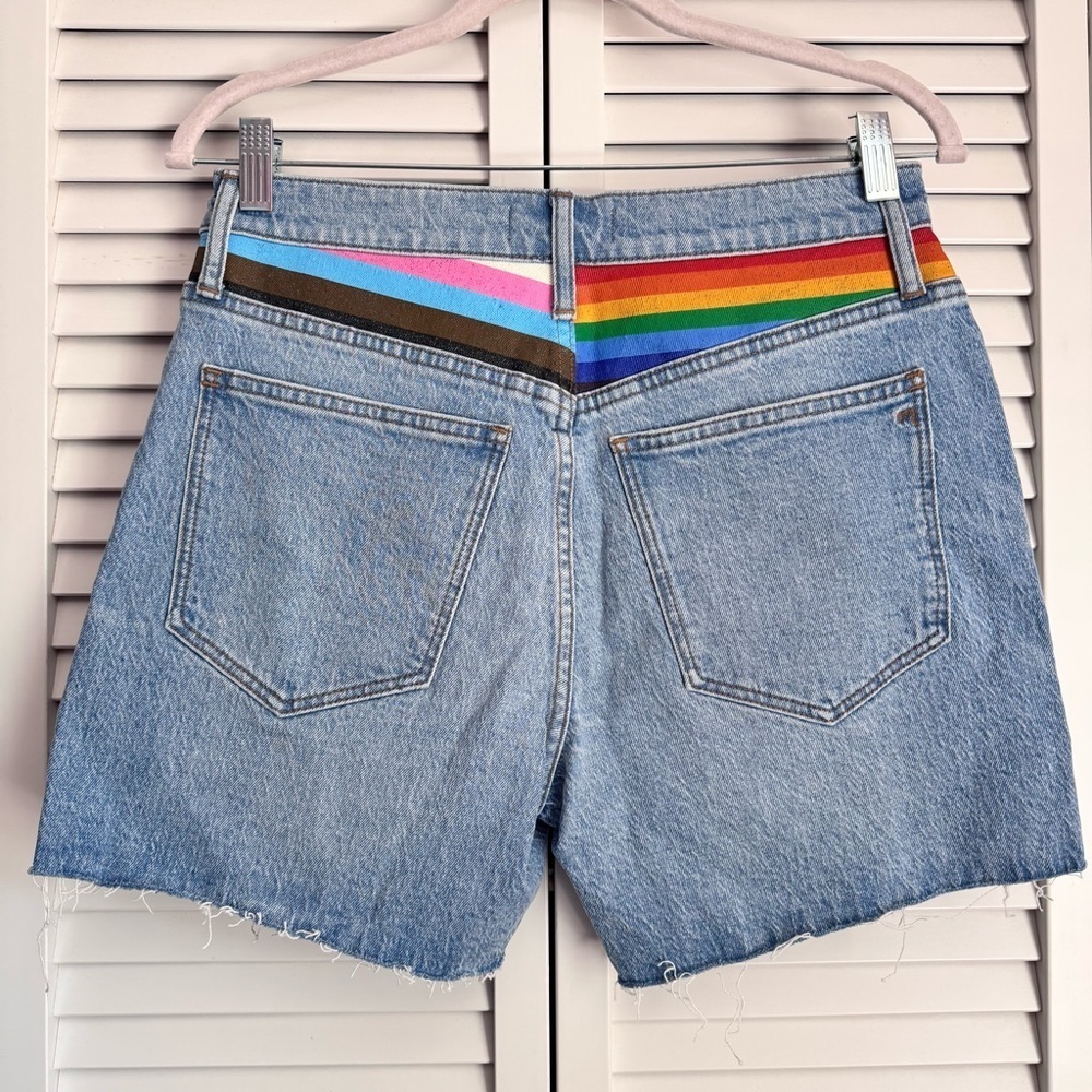 Madewell The Pride Relaxed Mid Length Denim Blue Shorts Festival Parade Size 25 - Picture 3 of 10